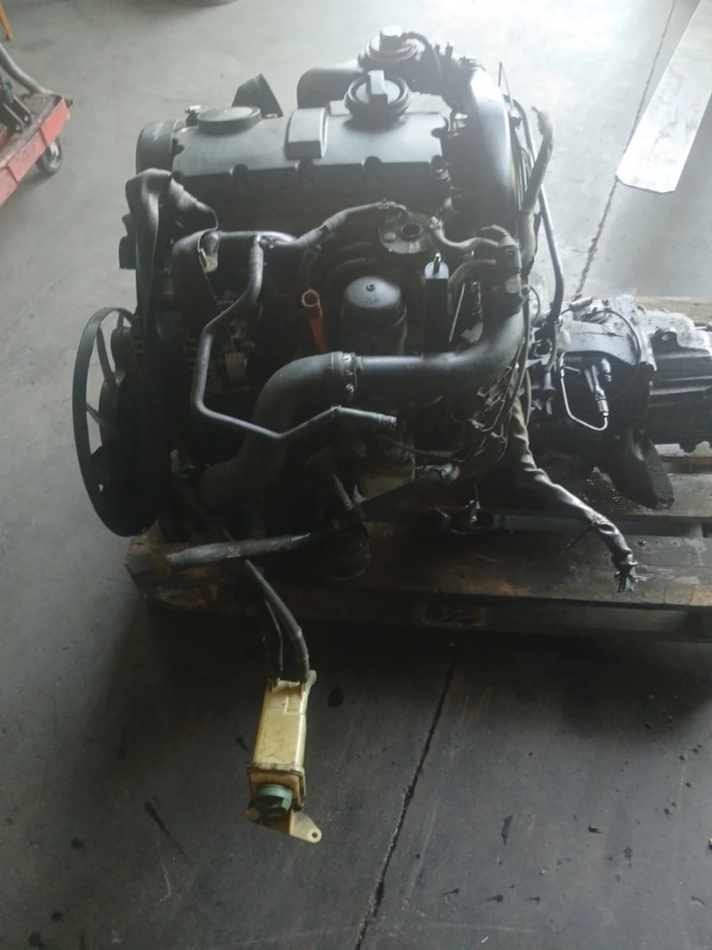 Motor VW 1.9 TDI AJM Passat - Imagen 4