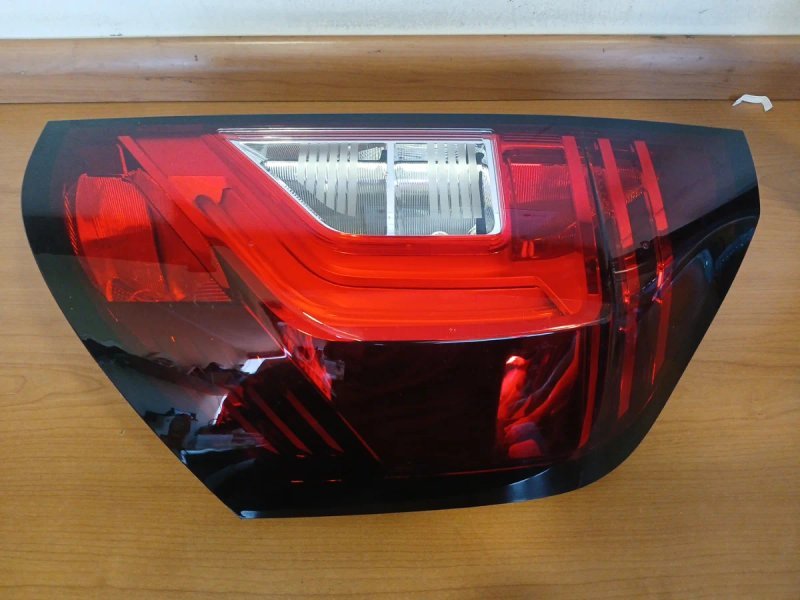 Piloto Trasero Derecho Nissan Towstar 2025 | Ref. 26550122 - Imagen 3