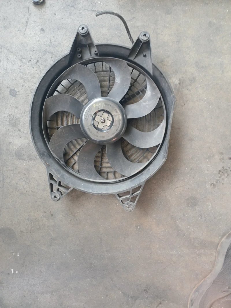 Radiadores y Electroventilador Kia Carnival 06 - Imagen 3