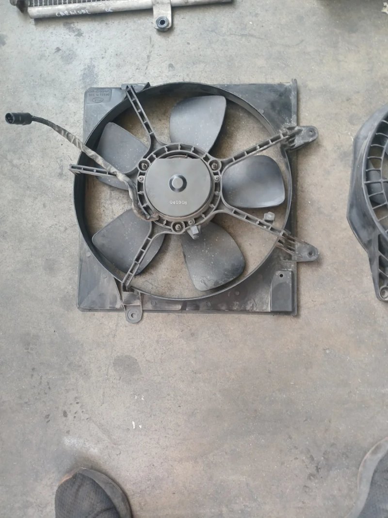 Radiadores y Electroventilador Kia Carnival 06 - Imagen 4