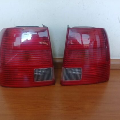 Pilotos Traseros VW Passat 1998