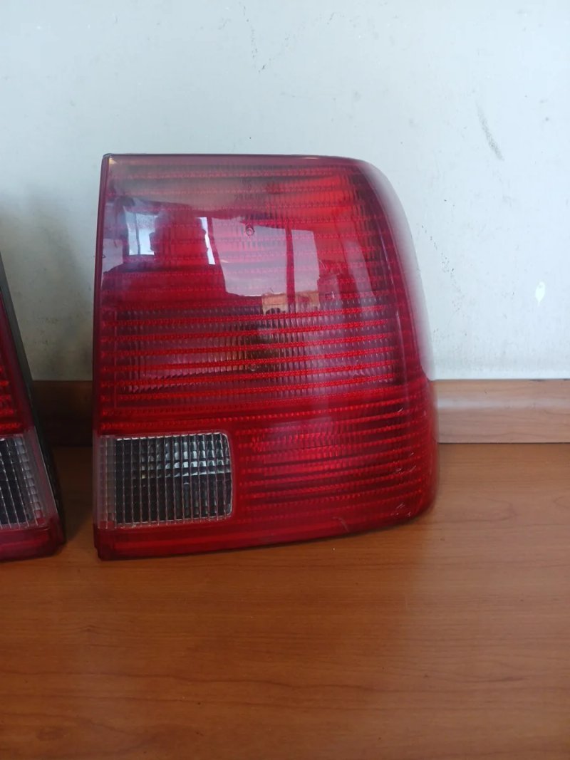 Pilotos Traseros VW Passat 1998 - Imagen 3
