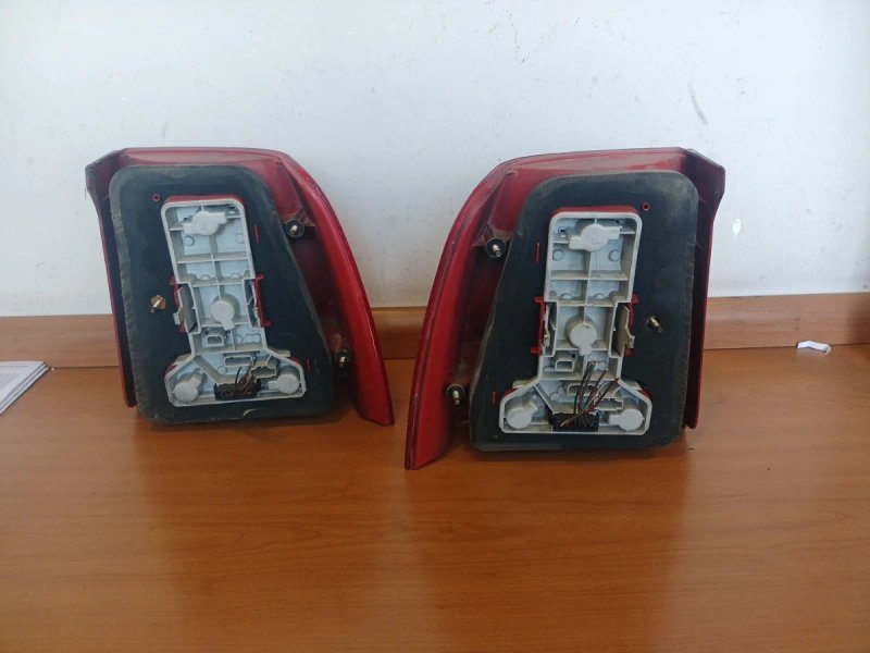 Pilotos Traseros VW Passat 1998 - Imagen 6