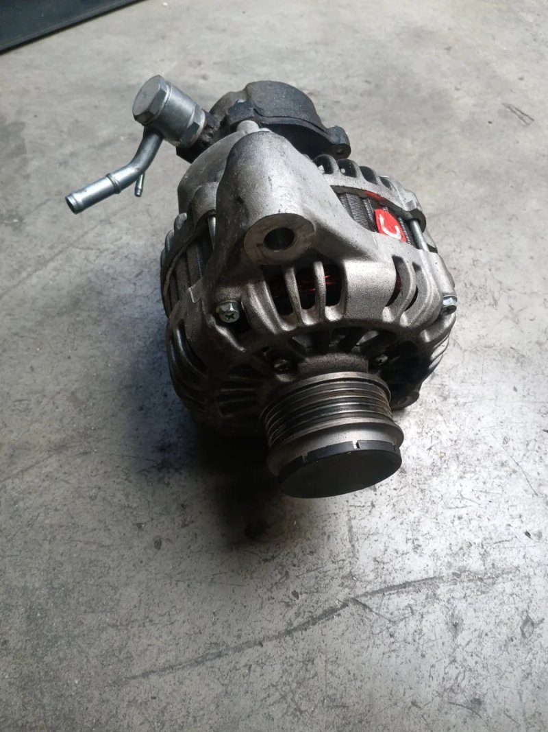 Alternador Kia Carnival 2.9 | Ref. 373004X900 - Imagen 2
