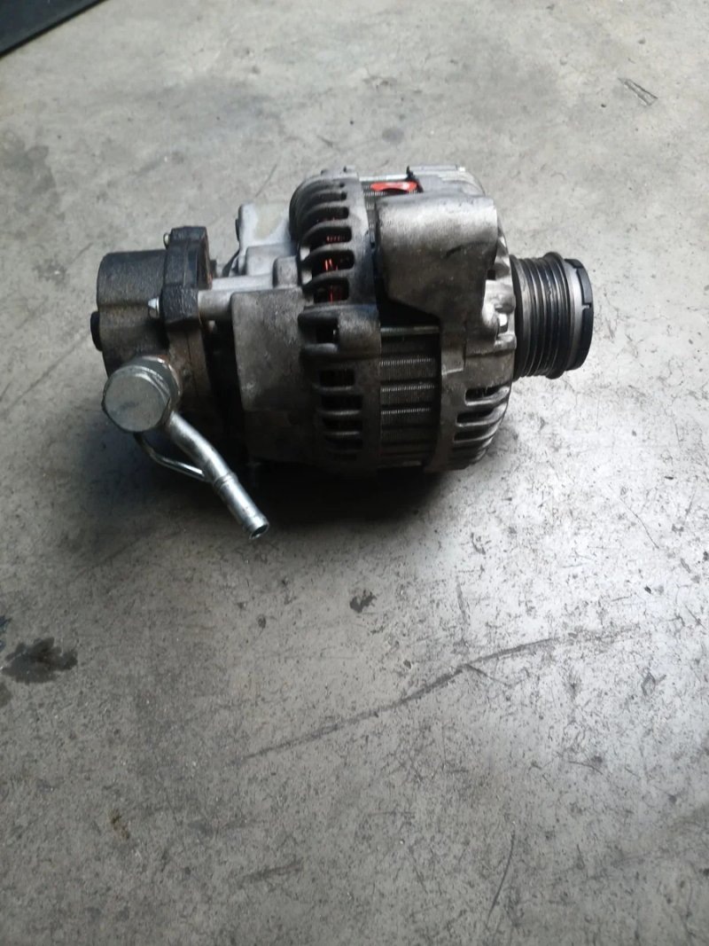 Alternador Kia Carnival 2.9 | Ref. 373004X900 - Imagen 3