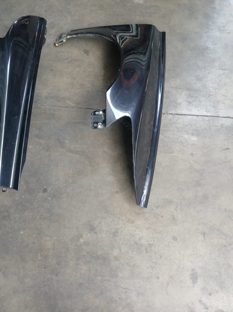 Aletas Volvo V50 2008 Negras - Imagen 3
