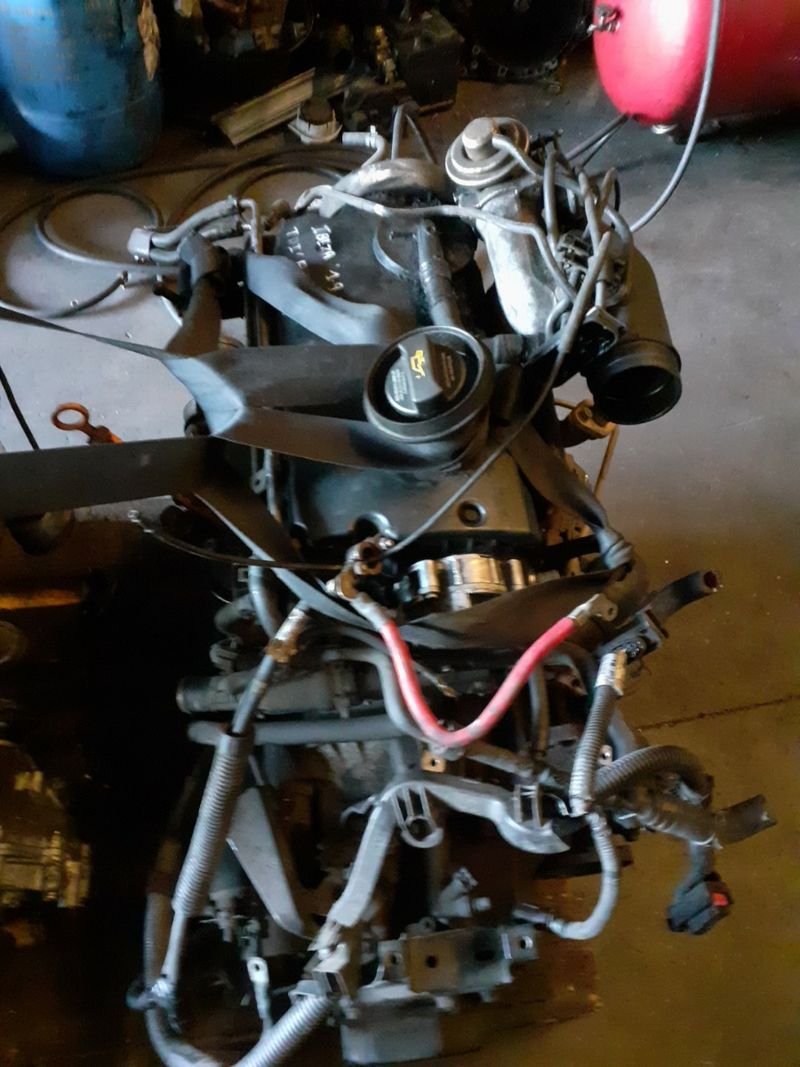 Se vende Motor Ibiza ATD 1.9TDI.