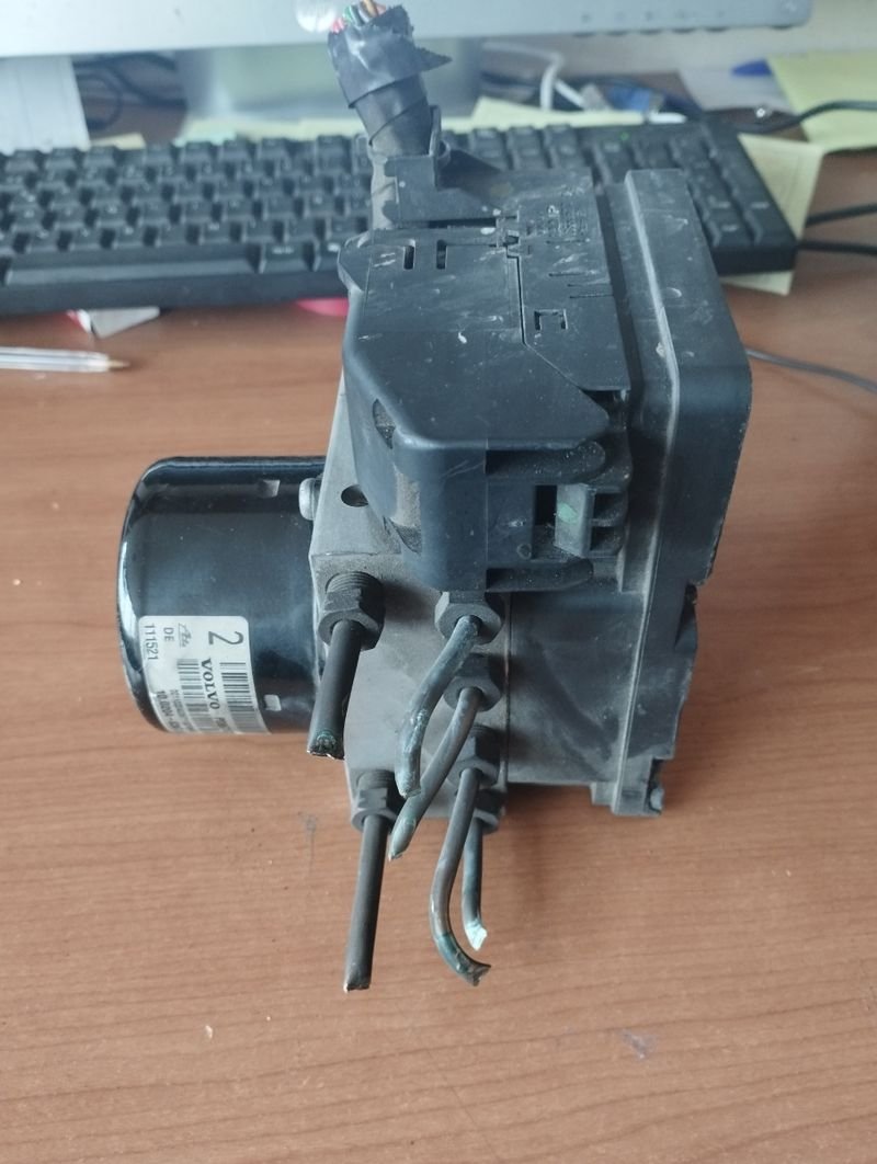 ABS Volvo S60 2.4 2003 | Ref. 8671224 - Imagen 2