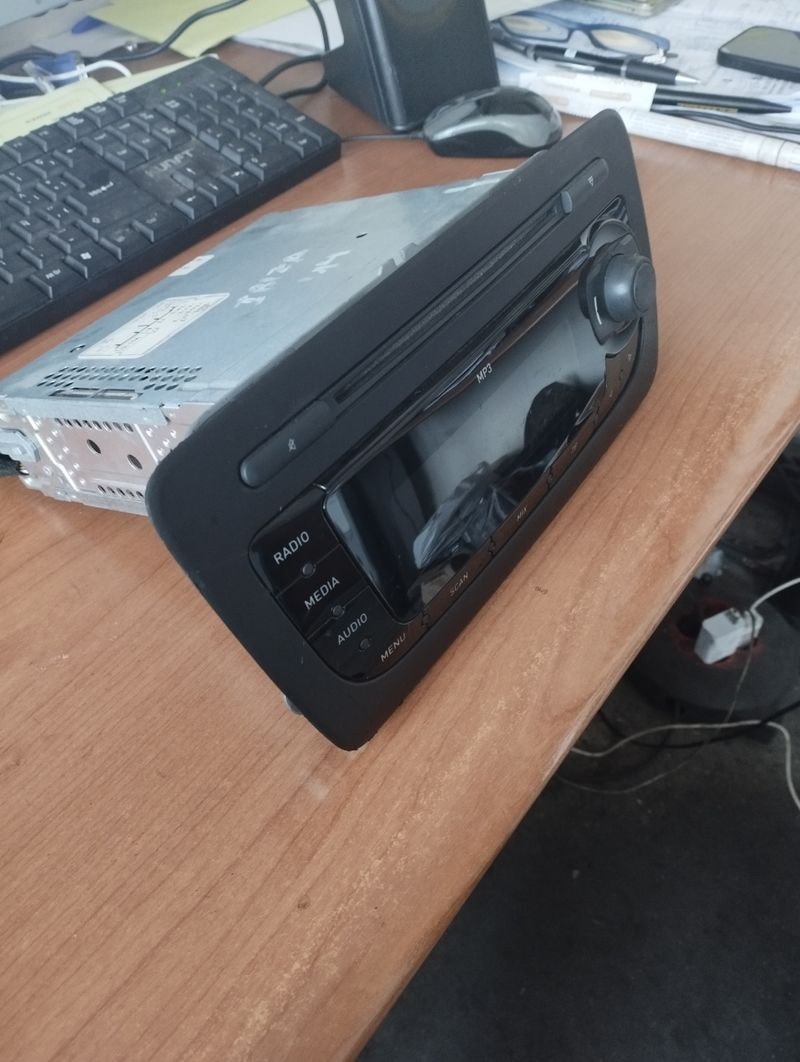 Radio CD MP3 Seat Ibiza IV 2014 | Ref. 6J1035153G - Imagen 2