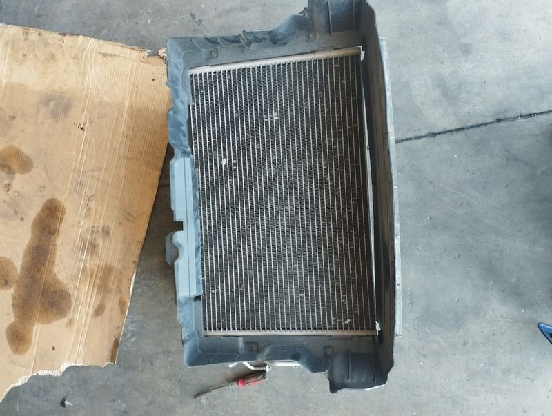 radiador de agua completo Fiat Croma 1.9 diesel - Imagen 2