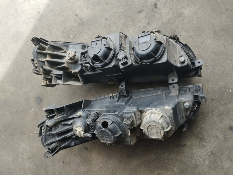Pareja faros delanteros Volvo v60 2000-2007 | Ref. 89006877 - Imagen 3