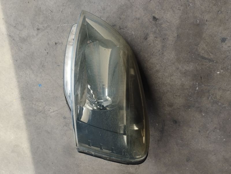 Pareja faros delanteros Peugeot Partner 2005 | Ref. 9644150980