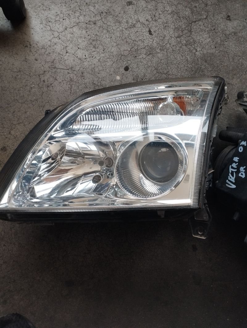 Pareja faros delanteros Opel Vectra 2003 - Imagen 2