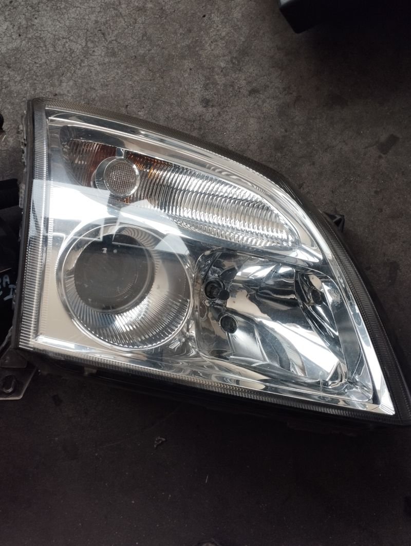 Pareja faros delanteros Opel Vectra 2003 - Imagen 3