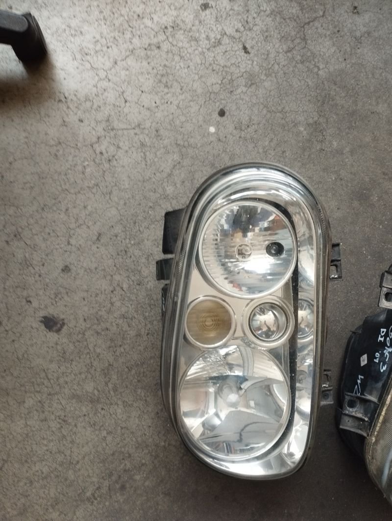 Pareja Faros delanteros VW golf 4 2001 - Imagen 2