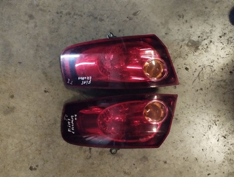 Pilotos traseros Fiat croma 08