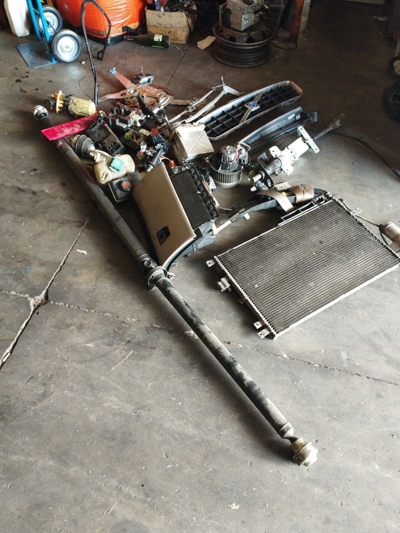 Despiece Volvo XC90 año 2004 - Imagen 2