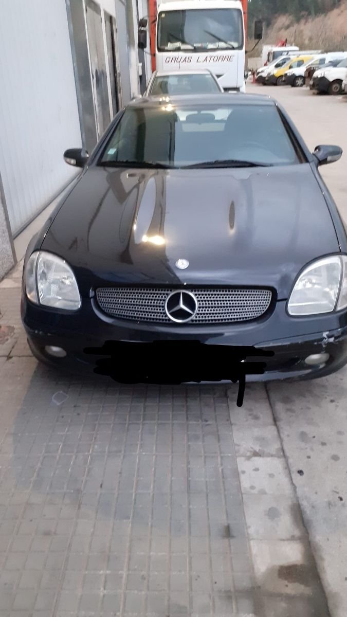 Mercedes SLK en despiece