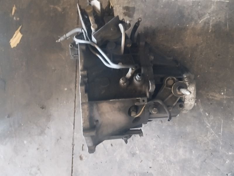 Caja de cambios Peugeot 307 1.6 HDI - Imagen 3