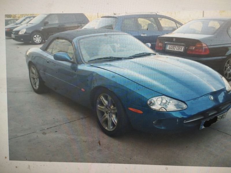 Jaguar XK 8 en despiece