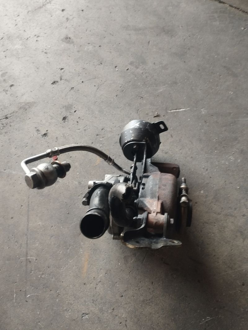 Turbo c8 2.0 RHR 08 | Ref. 9661306080 - Imagen 4