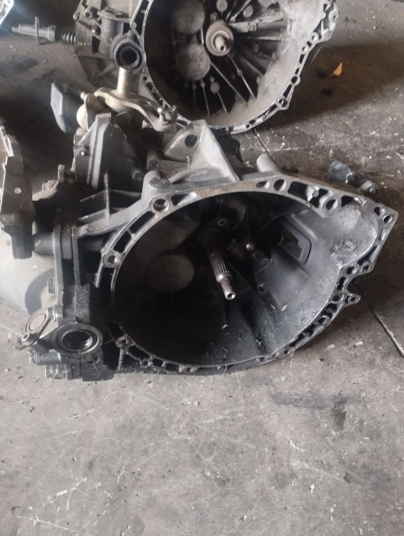 Caja de cambios Peugeot 407 2.0 D 06 | Ref. 9643921680
