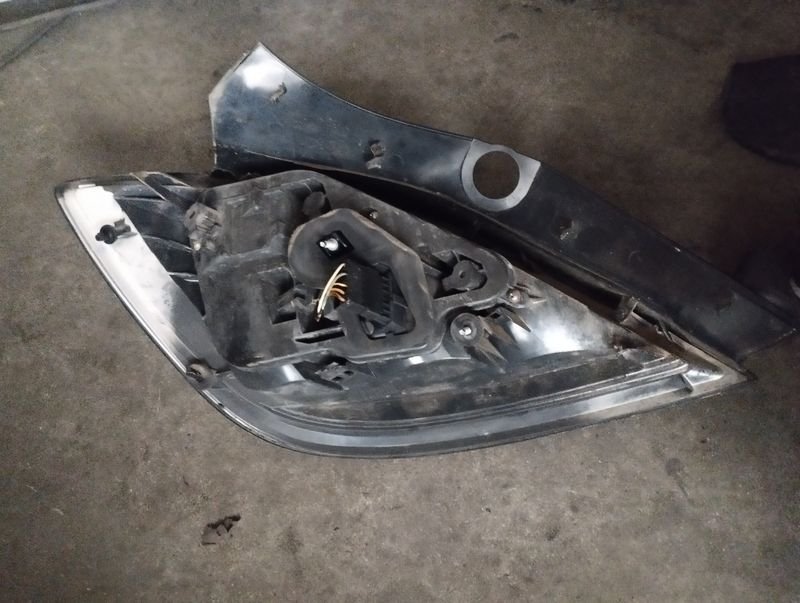 Piloto trasero derecho Opel Astra H - Imagen 4