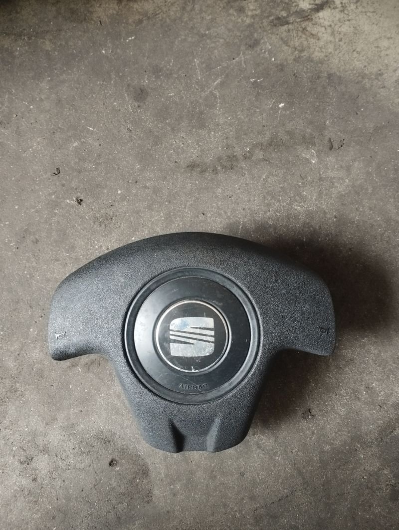 Airbag delantero izquierdo Seat Ibiza 4 | Ref. 6L0880201E
