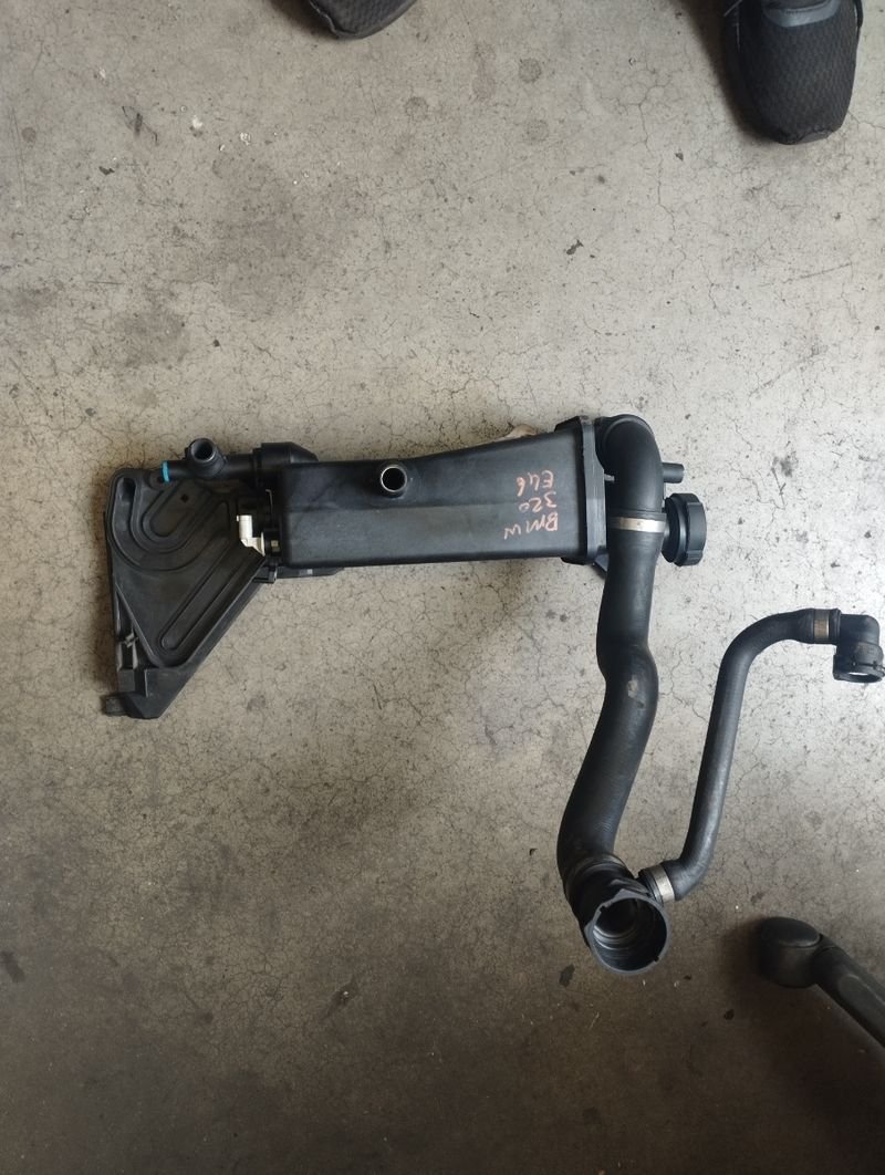 Depósito de agua BMW 320 E46 | Ref. 954254 - Imagen 2