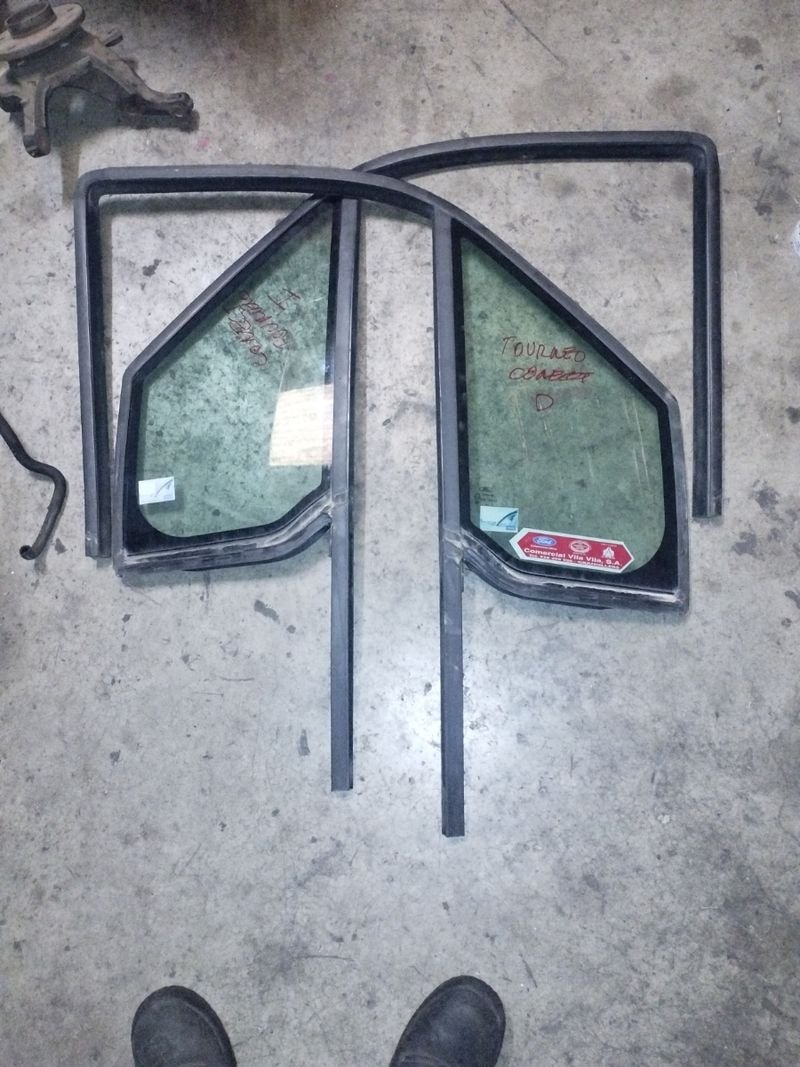 Cristales Ford Tourneo