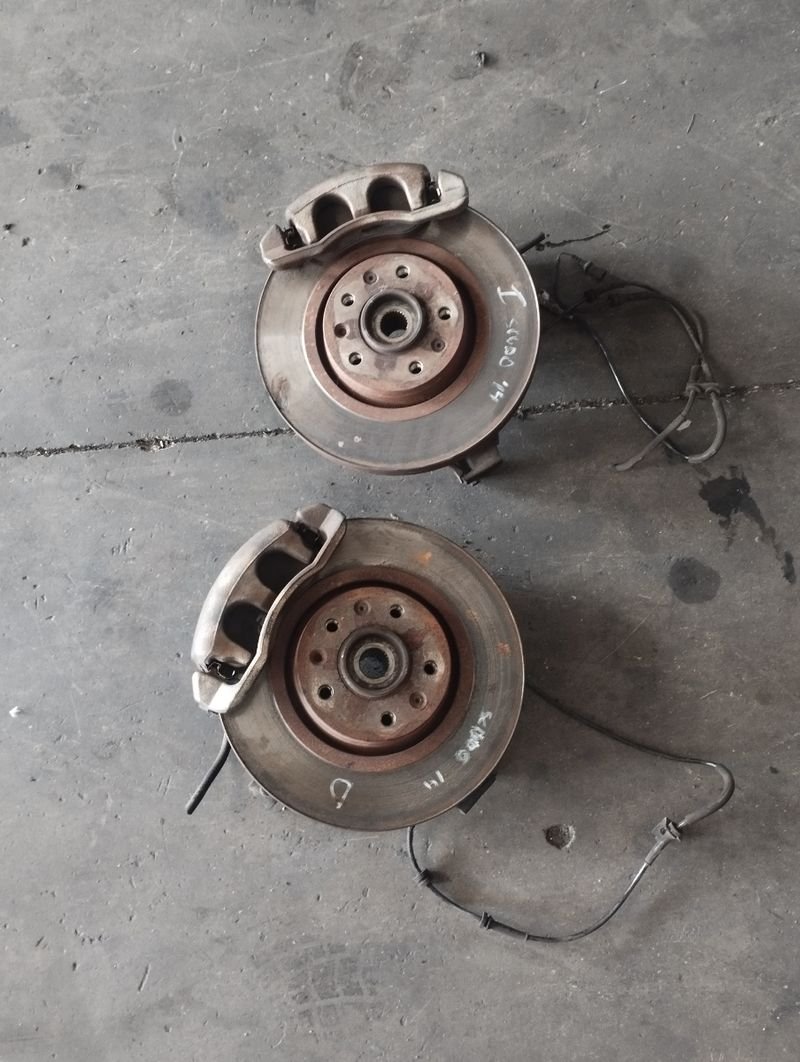 Manguetas delanteras Fiat Scudo 2.0 2014