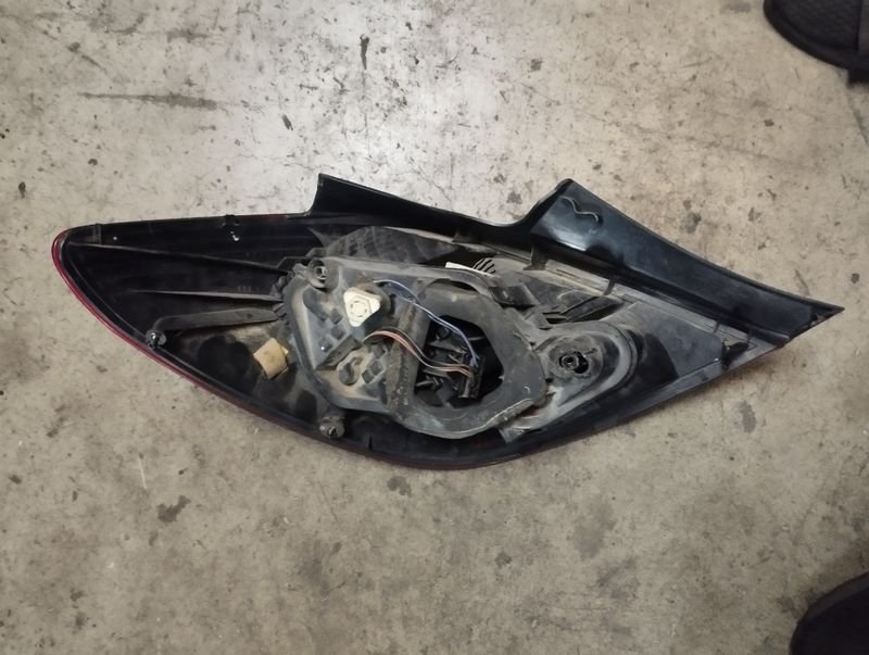 Faro trasero derecho Opel corsa 2007 - Imagen 3