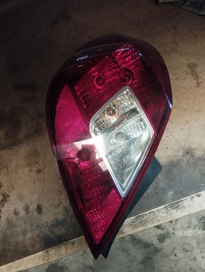 Piloto trasero izq Opel corsa D 2008 - Imagen 2
