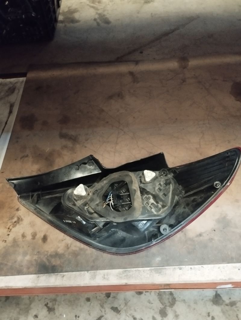 Piloto trasero izq Opel corsa D 2008 - Imagen 3