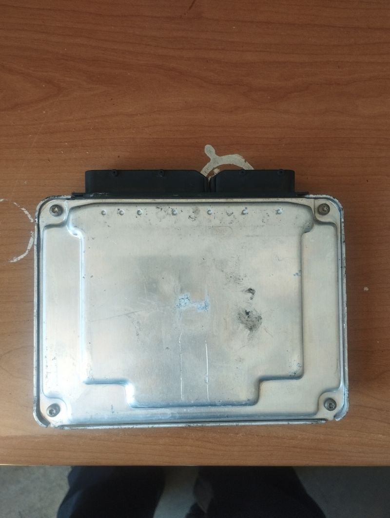 Centralita ecu Skoda Octavia 1.9 TDI 03 | Ref. 038906012H - Imagen 2