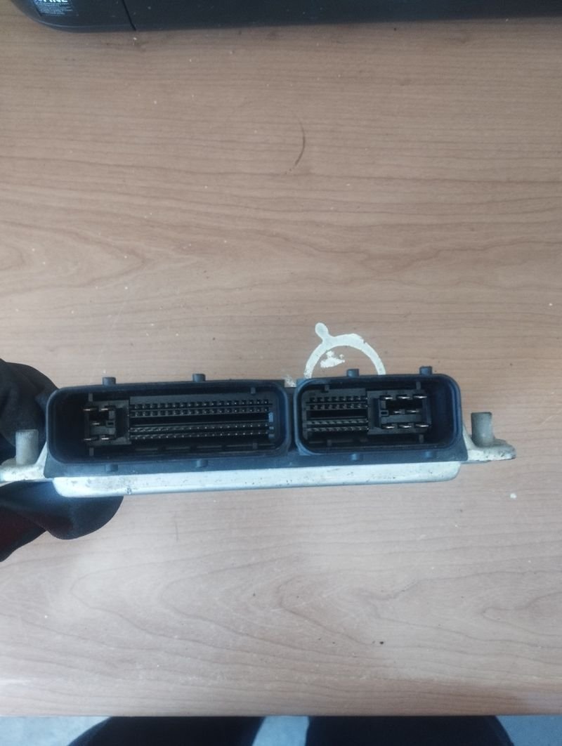 Centralita ecu Skoda Octavia 1.9 TDI 03 | Ref. 038906012H - Imagen 3